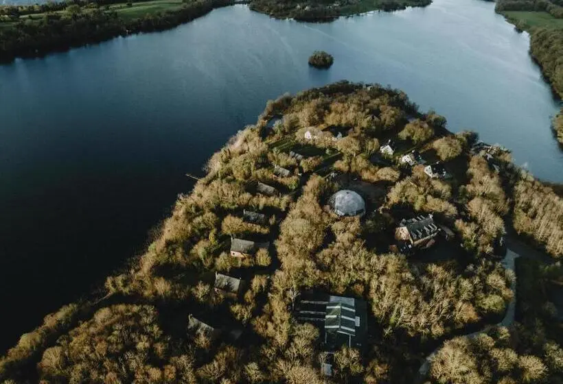 Suite with lake view, Finn Lough