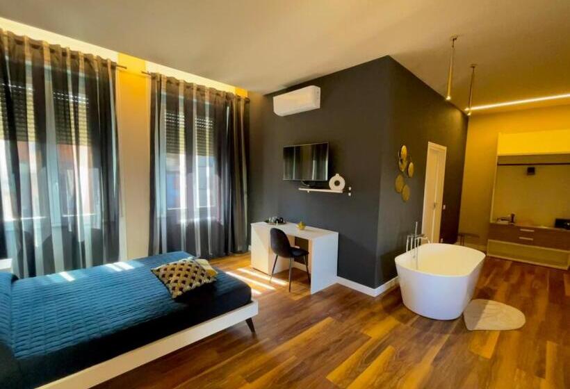 Полулюкс, Palazzo Frigo