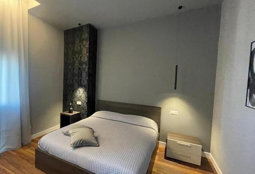 수피리어 룸, Palazzo Frigo