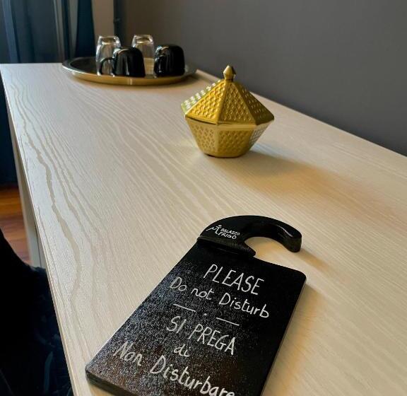 Полулюкс, Palazzo Frigo