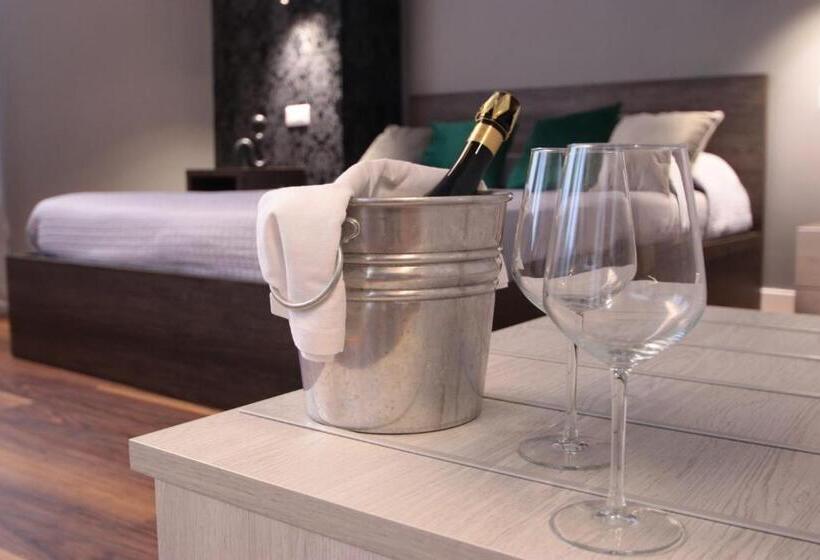 수피리어 룸, Palazzo Frigo