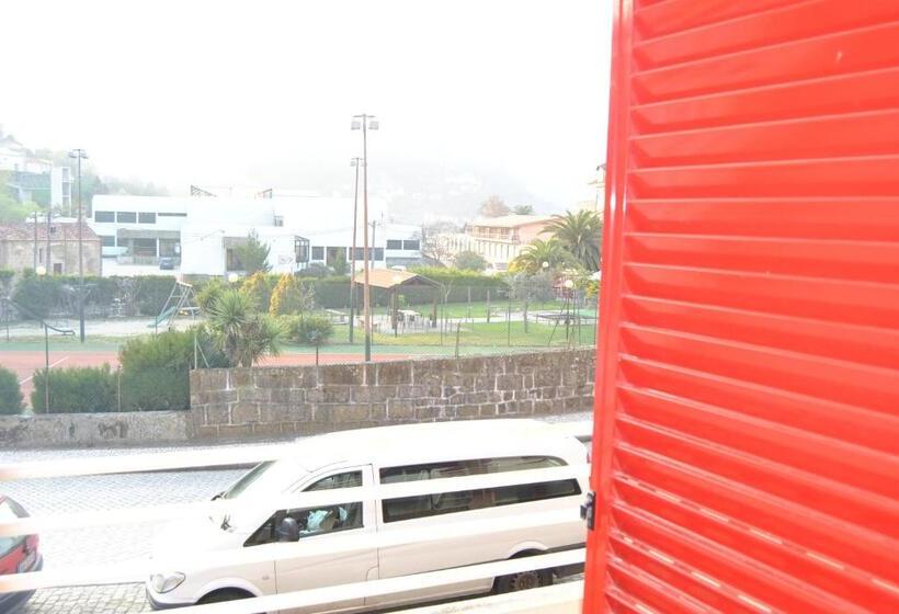 غرفة قياسية ثلاثية, Alojamento Das Caldas