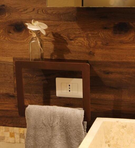 חדר קלאסי, Fondo Vito