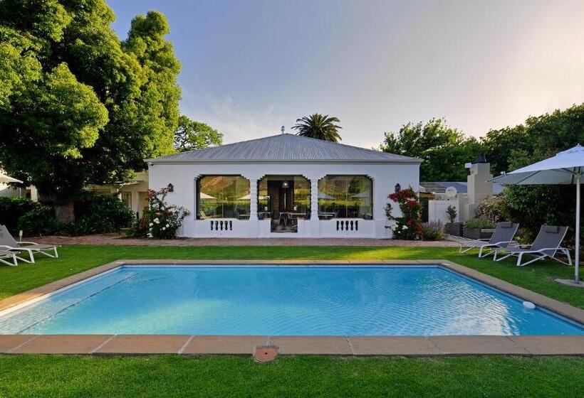 استودیوی سوپریور, Fransvliet Guest House