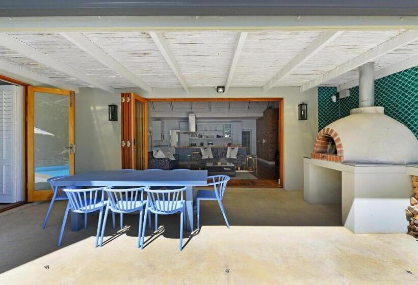 ویلای یک اتاق خوابه با استخر شنا, Fransvliet Guest House