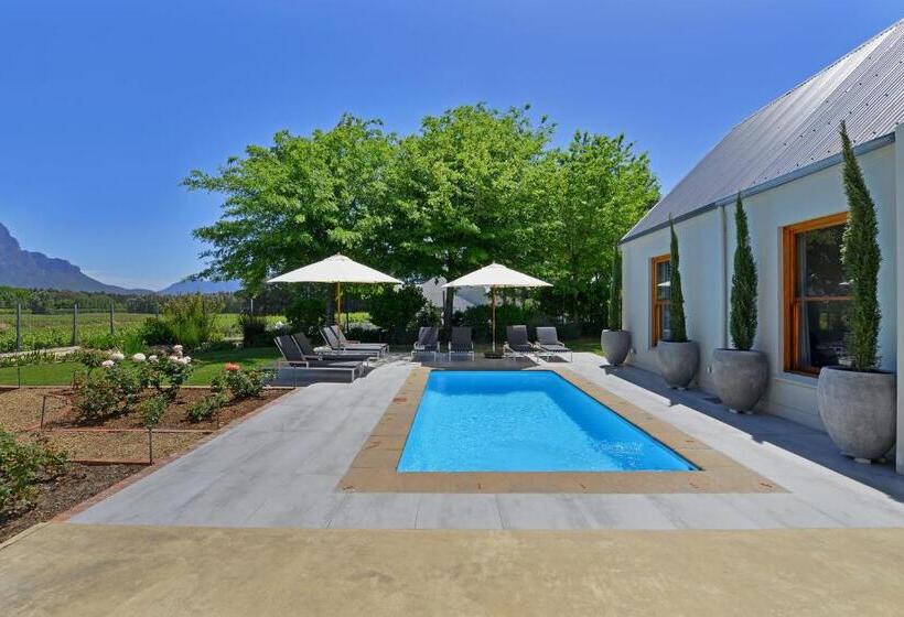 ویلای یک اتاق خوابه با استخر شنا, Fransvliet Guest House