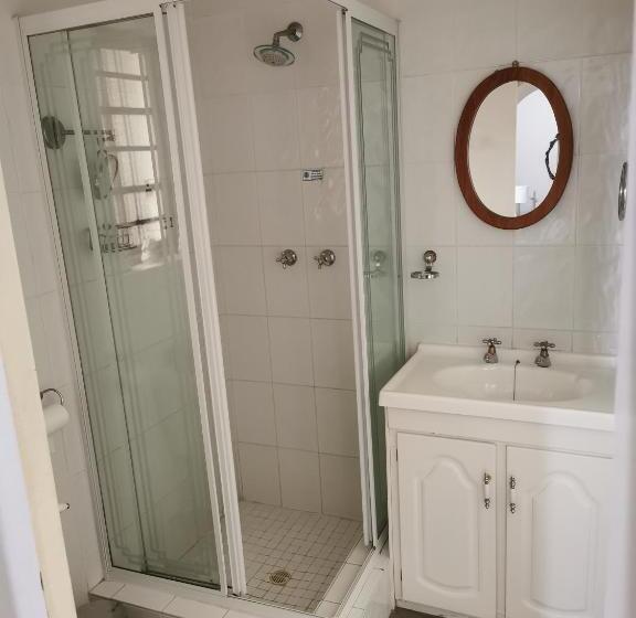 غرفة قياسية, Green Gables Guest House Strand