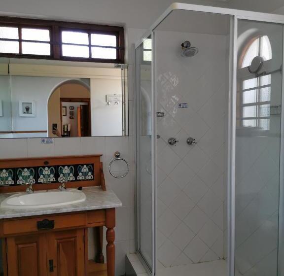 غرفة قياسية, Green Gables Guest House Strand