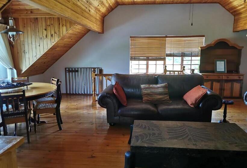 غرفة عائلية, Green Gables Guest House Strand