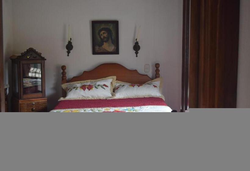 اتاق استاندارد, Hostal Famihotel Fundadores