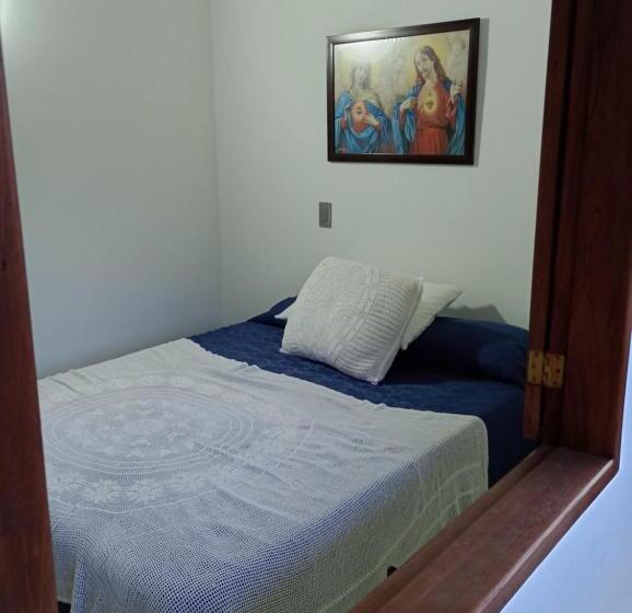 اتاق استاندارد, Hostal Famihotel Fundadores