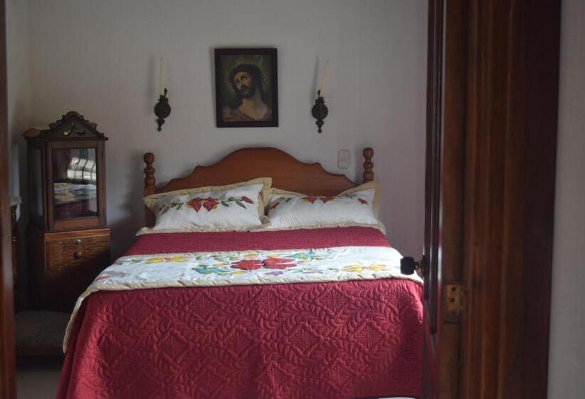 اتاق استاندارد, Hostal Famihotel Fundadores