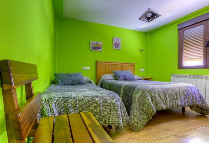 스탠다드 트리플 룸, Hostal Rural La Tintoreria
