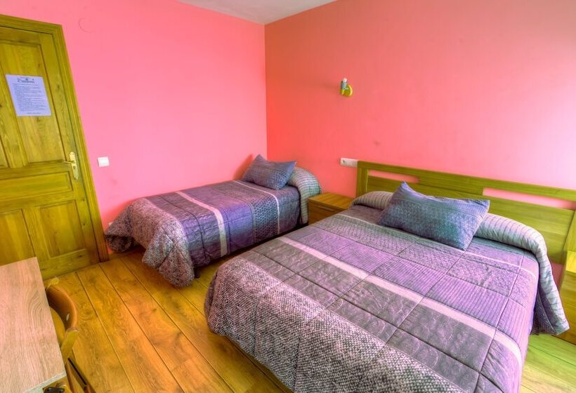 スタンダードトリプルルーム, Hostal Rural La Tintoreria