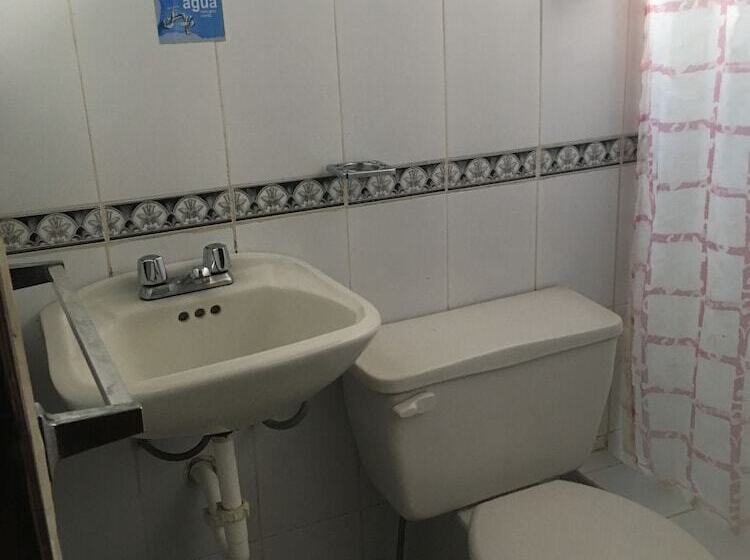 Четырехместный Номер Стандарт, La Petite Auberge   Hostel