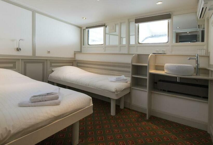 스탠다드 룸, Kapitein Anna