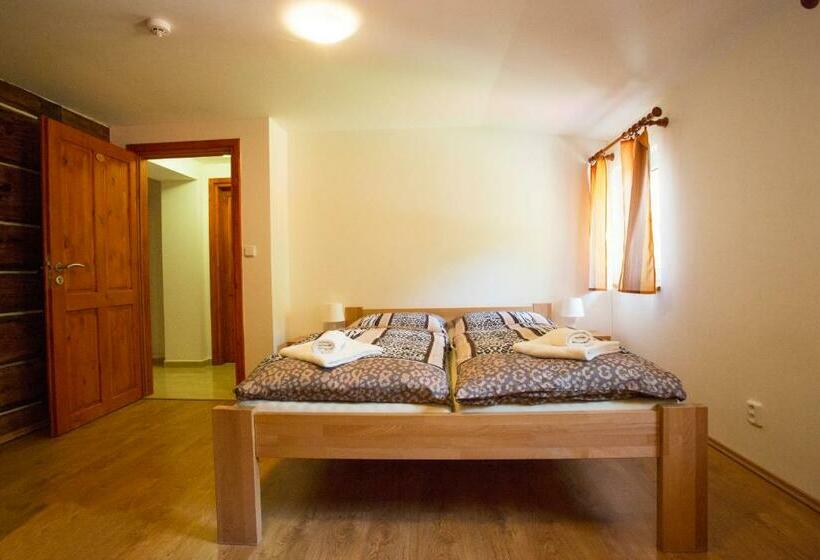 חדר סטנדרט לשלושה, Penzion U Vyhlídky