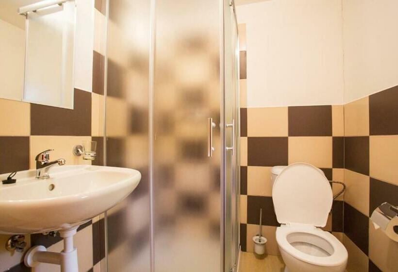 חדר סטנדרט לשלושה, Penzion U Vyhlídky