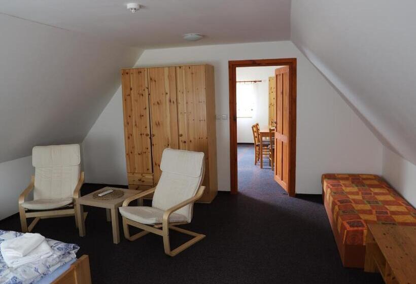 סוויטת דופלקס, Penzion U Vyhlídky