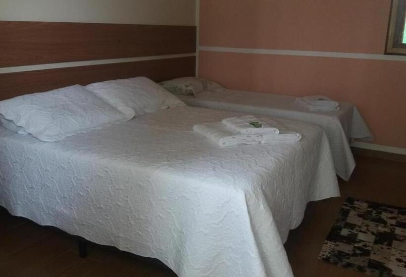 家庭间, Pousada Vista Alegre