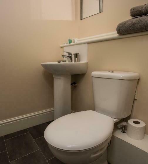 Семейный Номер, The Albert