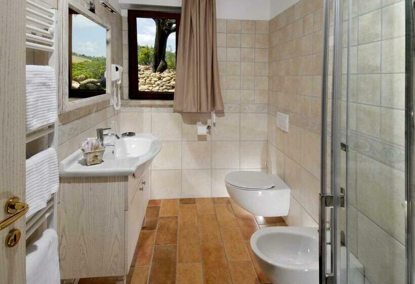 标准三人间, Country House Il Cascinale