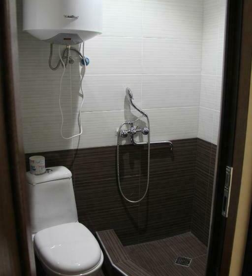 اتاق استاندارد با چشم‌انداز, Lomari S Guest House