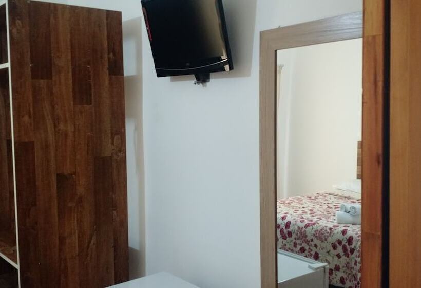 스탠다드 트리플 룸, Pousada Villa Virginia Guaruja