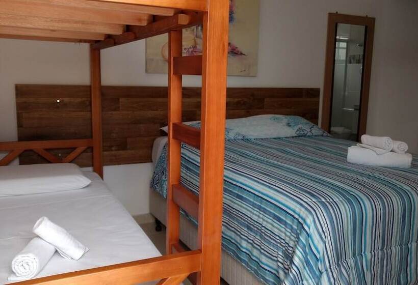 4인용 스탠다드 룸, Pousada Villa Virginia Guaruja