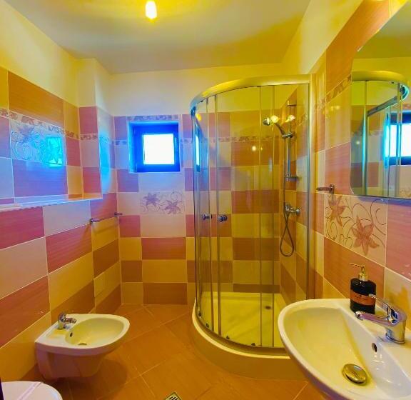 חדר סטנדרט עם מרפסת, Pensiunea Soarelui