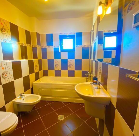 סוויטת ג'וניור עם מרפסת, Pensiunea Soarelui