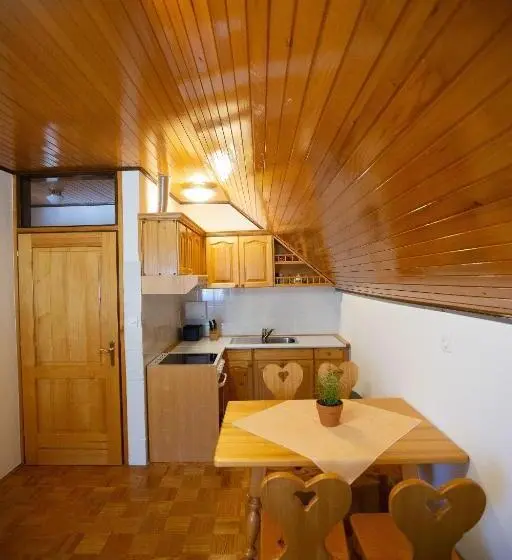 آپارتمان 1 خوابه, Farmstay&glamping Visočnik