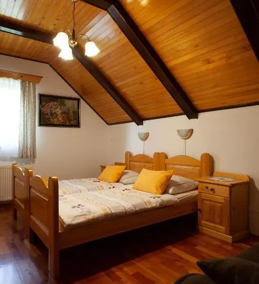 اتاق لوکس, Farmstay&glamping Visočnik