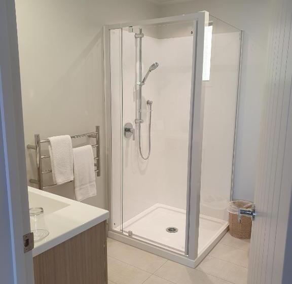 דירת חדר נוף לים, Mt Vernon