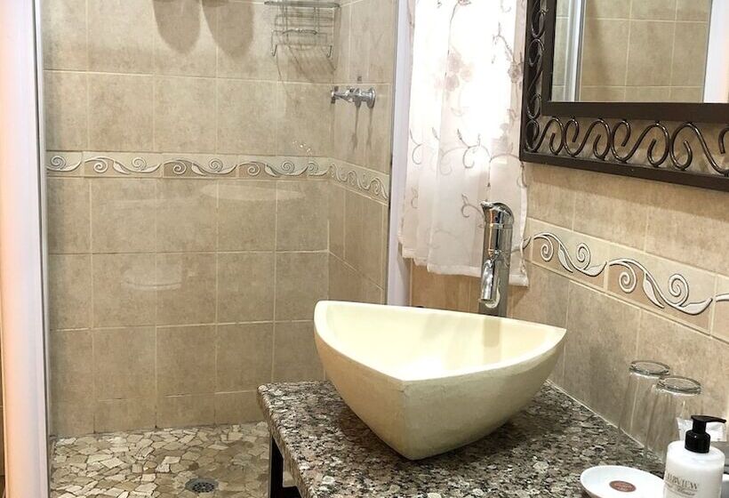 Номер Стандарт, Clubview Guest House