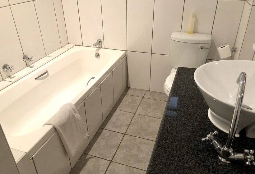 ファミリールーム, Clubview Guest House