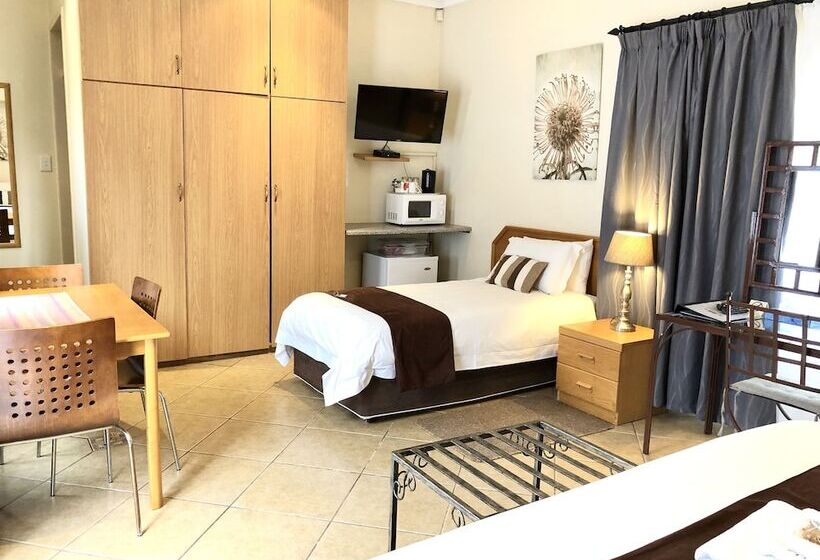 ファミリールーム, Clubview Guest House