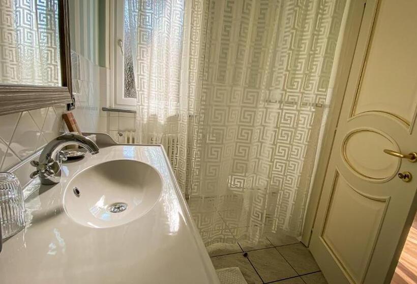 סוויטה, La Rosa Gialla Bio Apartments & Rooms