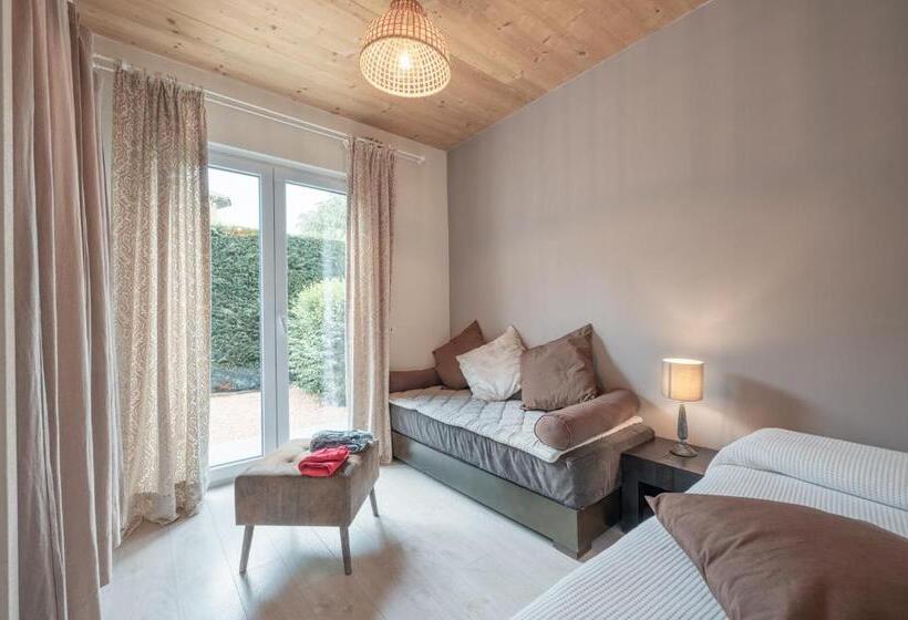 דירת חדר נוף לגינה, La Rosa Gialla Bio Apartments & Rooms