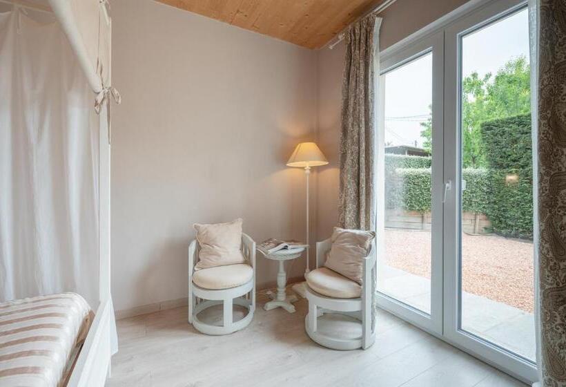 דירת חדר נוף לגינה, La Rosa Gialla Bio Apartments & Rooms