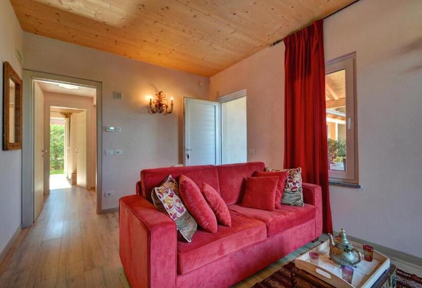 דירת חדר בקומת קרקע, La Rosa Gialla Bio Apartments & Rooms