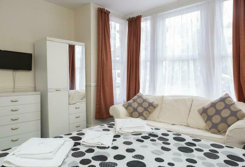 חדר סטנדרט, Southend Guest House   Close To Beach, Train Station & Southend Airport