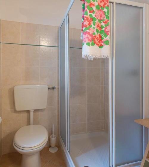 דירת חדר, Residence Joy Center