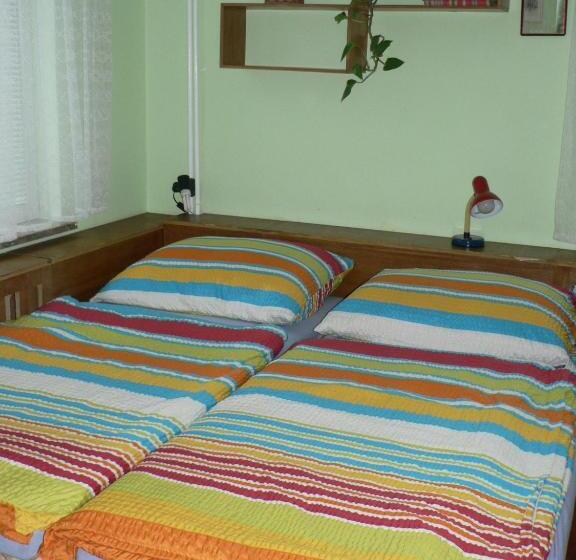 4인용 스탠다드 룸, Penzion W