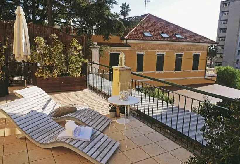 استودیوی استاندارد, Residence Conchiglia Apart