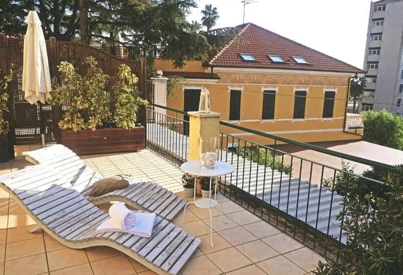 استودیوی استاندارد, Residence Conchiglia Apart