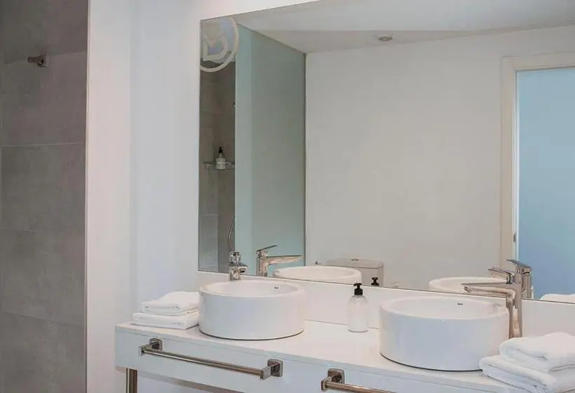 استودیوی استاندارد, Apartaments B Llobet Sun & Confort