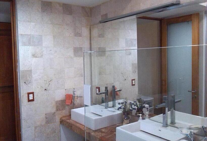 جناح مزود بتراس, Casa La Columna