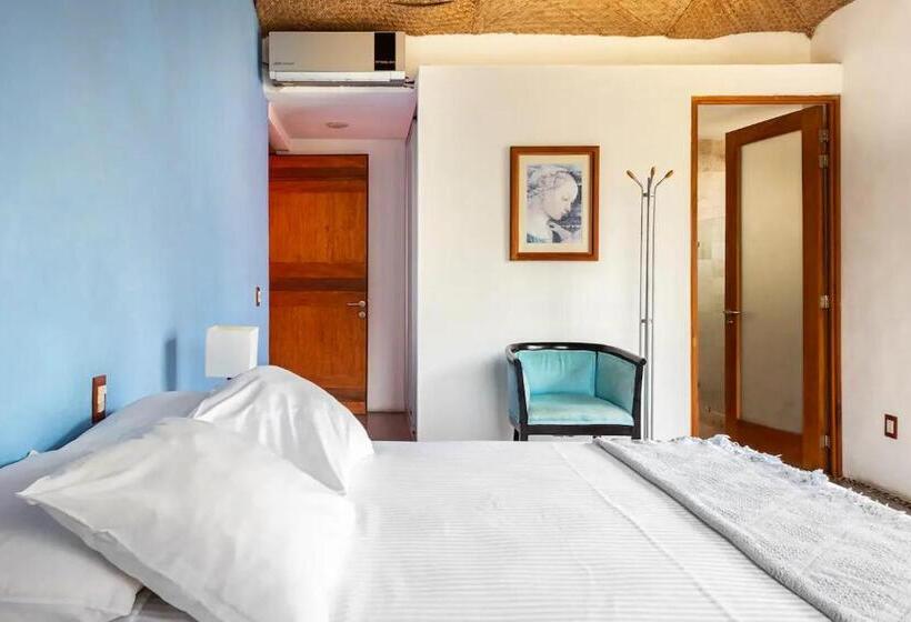 غرفة قياسية, Casa La Columna