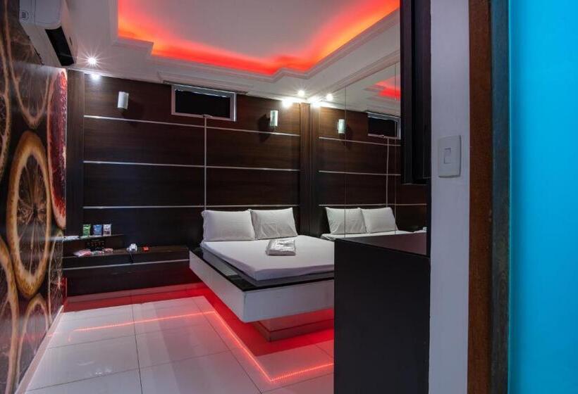 غرفة كلاسيكية, Motel Fantasy 2